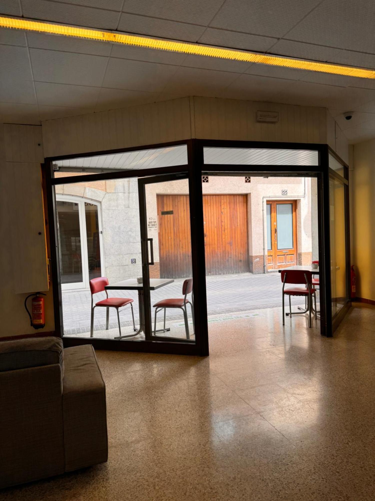 Hostal San Carlos Hotel Lloret de Mar Exterior photo